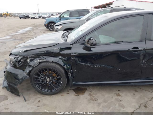 4T1G11AK2MU404008 Toyota Camry Se Nightshade Edition