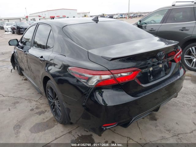 4T1G11AK2MU404008 Toyota Camry Se Nightshade Edition