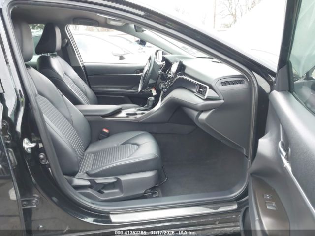 4T1G11AK2MU404008 Toyota Camry Se Nightshade Edition
