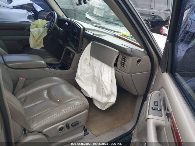 2005 CADILLAC ESCALADE ESV 3GYFK66N55G224467 Photo 4