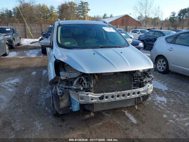 1FMCU9J96GUC47962 Ford Escape Titanium
