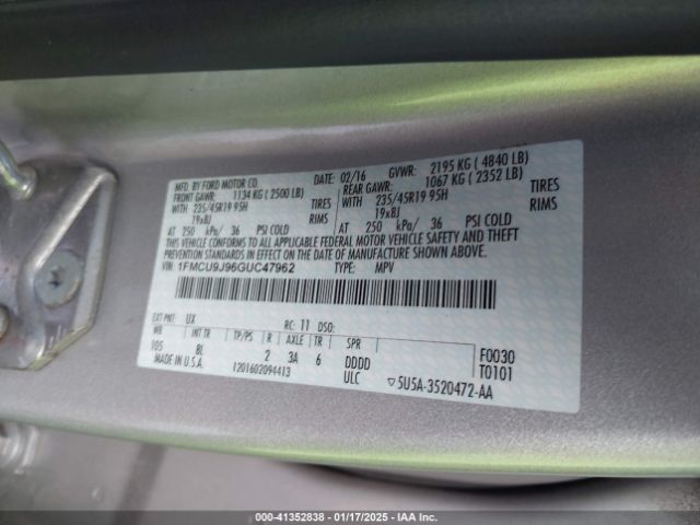1FMCU9J96GUC47962 Ford Escape Titanium