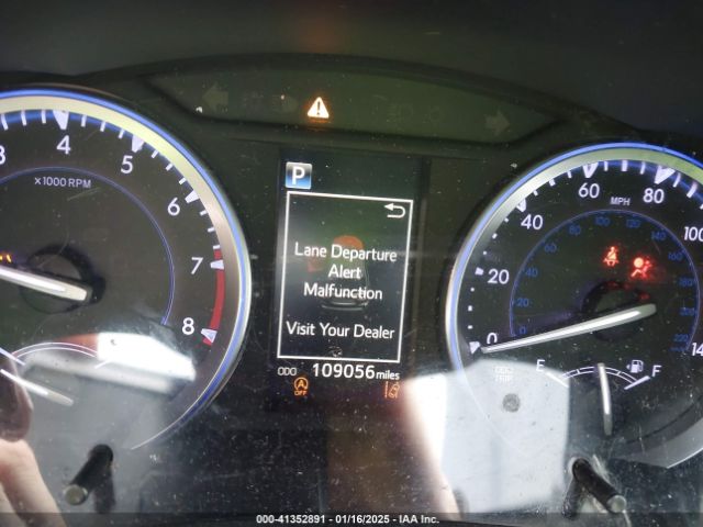 5TDKZRFH0JS544190 Toyota Highlander Xle