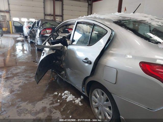 Nissan Versa 1.6 S 2017 3N1CN7AP1HL857075 Image 13