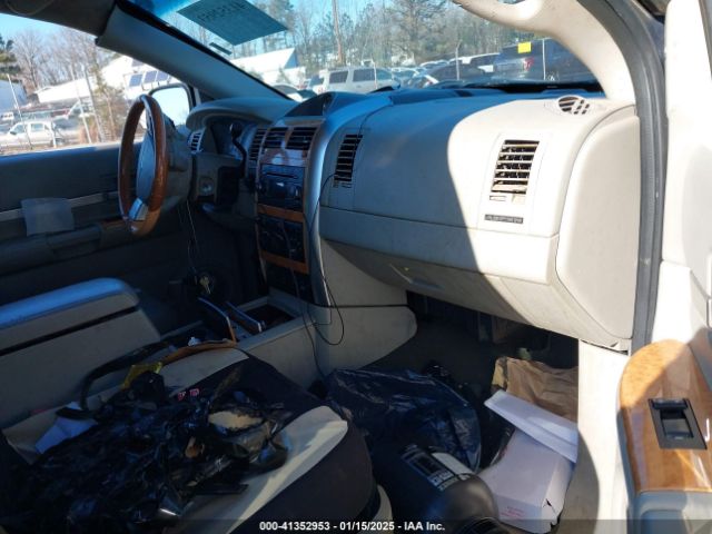 2008 CHRYSLER ASPEN 1A8HW58218F113543 Photo 4