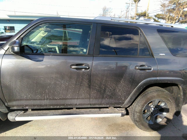 Toyota 4RUNNER SR5 2014 JTEBU5JR2E5167909 Image 14