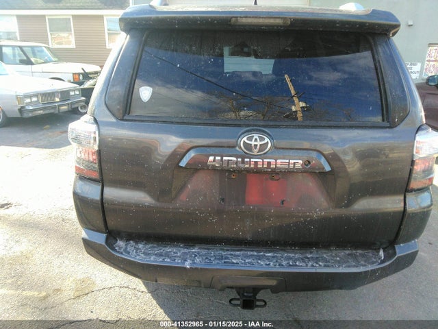 Toyota 4RUNNER SR5 2014 JTEBU5JR2E5167909 Image 16