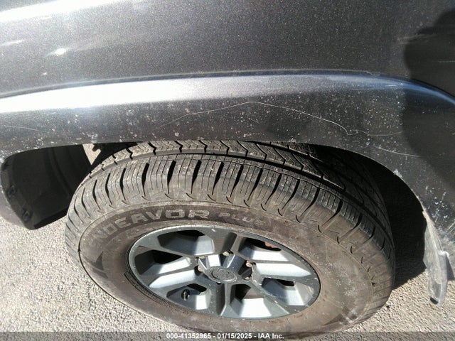 Toyota 4RUNNER SR5 2014 JTEBU5JR2E5167909 Image 19