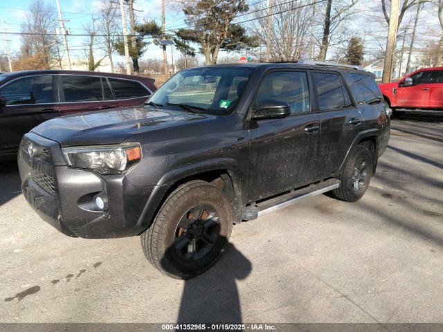 Toyota 4RUNNER SR5 2014 JTEBU5JR2E5167909 Image 2