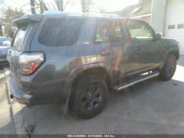 Toyota 4RUNNER SR5 2014 JTEBU5JR2E5167909 Image 4