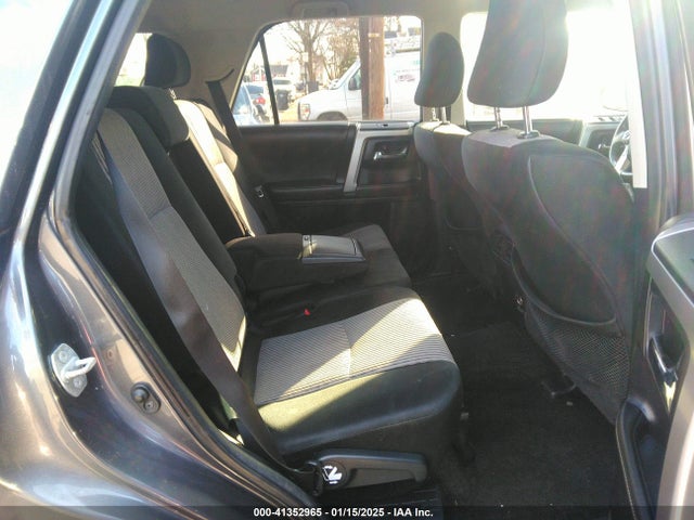 Toyota 4RUNNER SR5 2014 JTEBU5JR2E5167909 Image 8