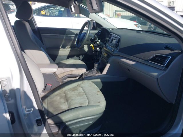 KMHD74LF5HU084174 Hyundai ELANTRA SE
