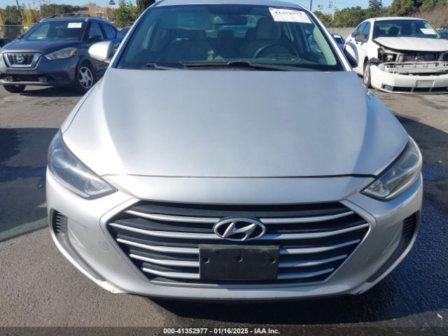 KMHD74LF5HU084174 Hyundai ELANTRA SE