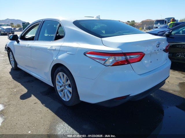 4T1B11HK3KU772369 Toyota CAMRY LE