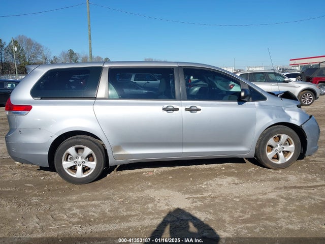 Toyota Sienna L V6 7 Passenger 2014 5TDZK3DCXES484819 Image 13