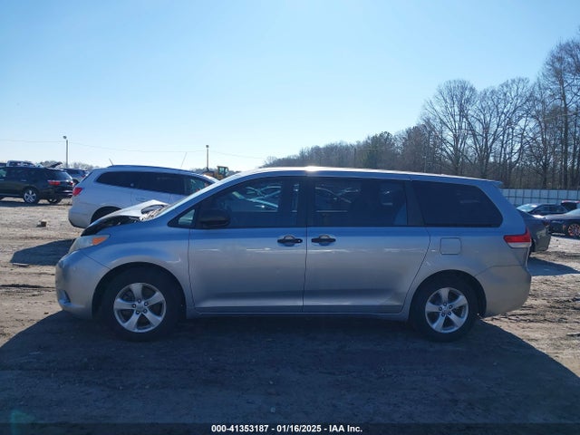 Toyota Sienna L V6 7 Passenger 2014 5TDZK3DCXES484819 Image 14