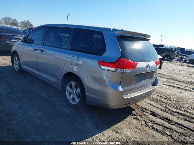 Toyota Sienna L V6 7 Passenger 2014 5TDZK3DCXES484819 Image 3