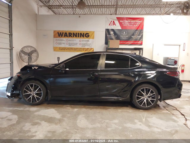 4T1T11AK9MU613194 Toyota CAMRY SE
