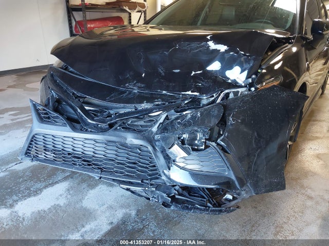 4T1T11AK9MU613194 Toyota CAMRY SE