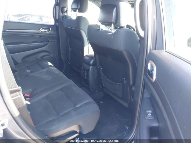 1C4RJFAG0GC303520 Jeep Grand Cherokee Laredo