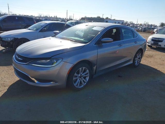 Chrysler 200 Limited 2016 1C3CCCAB9GN154715 Image 2