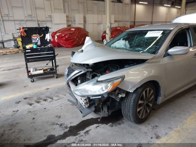 1N4AL3AP1HC239355 Nissan Altima 2.5 Sv