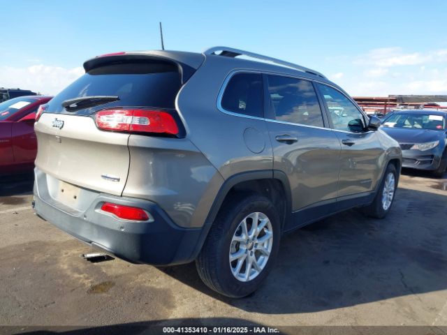 1C4PJLCB0HW650286 Jeep Cherokee Latitude Fwd