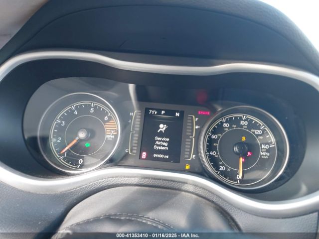 1C4PJLCB0HW650286 Jeep Cherokee Latitude Fwd