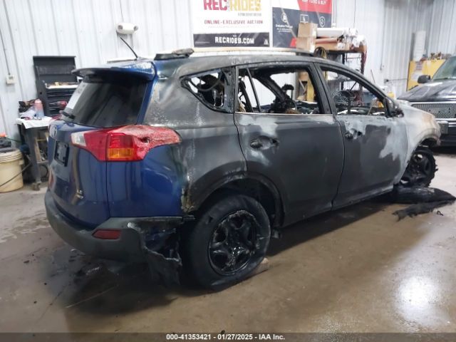 2T3BFREV1EW220654 Toyota RAV4 LE
