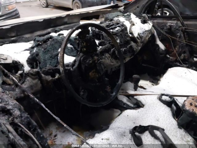 2T3BFREV1EW220654 Toyota RAV4 LE