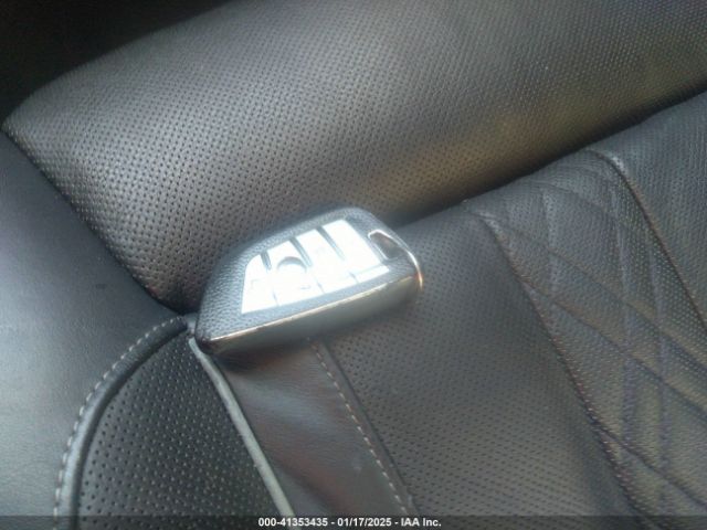 WBA7E2C57JG742257 BMW 740I