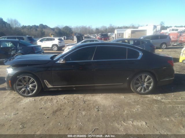 WBA7E2C57JG742257 BMW 740I