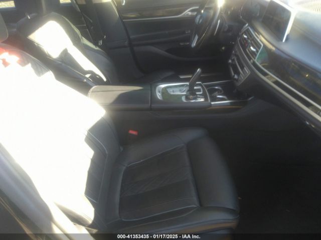 WBA7E2C57JG742257 BMW 740I