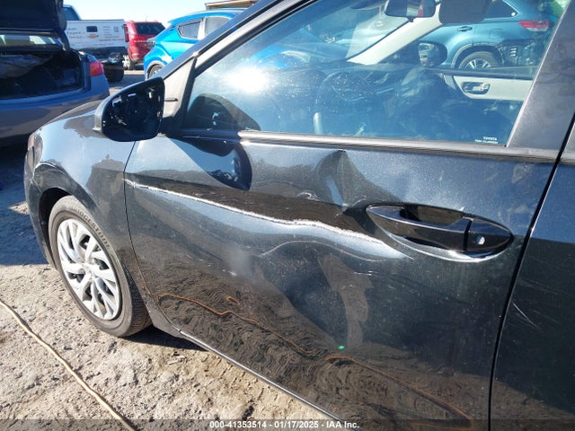Toyota COROLLA LE 2017 2T1BURHEXHC802171 Image 17