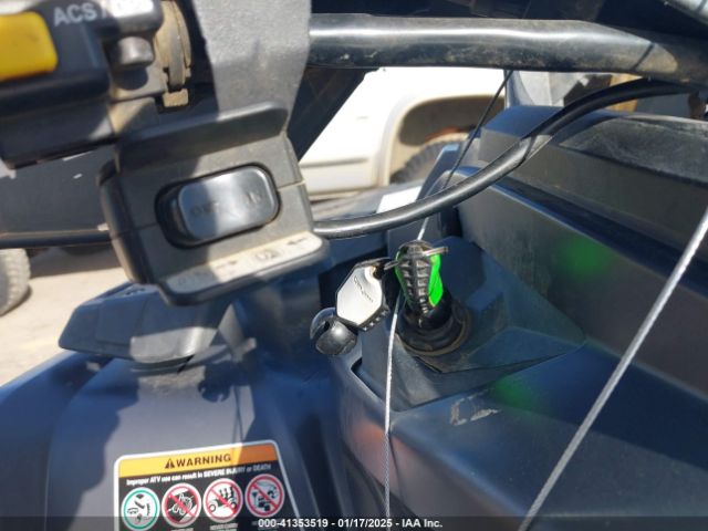 2020 CAN-AM OUTLANDER 3JBLKAX25LJ000036 Photo 10