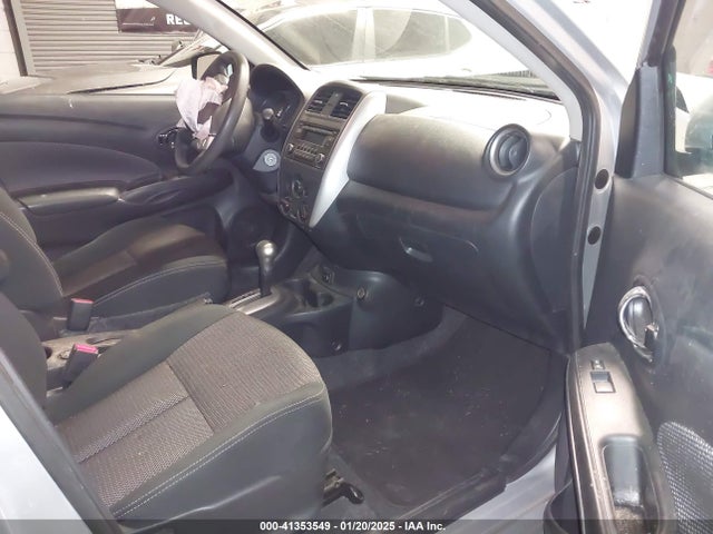 3N1CN7AP6HK451461 Nissan Versa 1.6 Sv