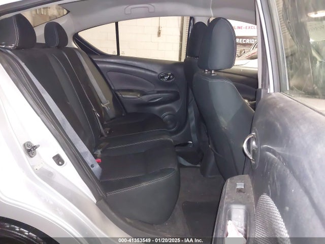 3N1CN7AP6HK451461 Nissan Versa 1.6 Sv