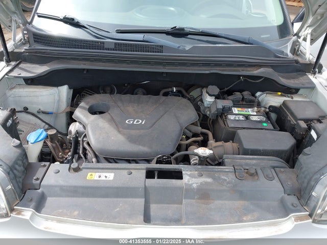 KIA Soul 2016 KNDJN2A28G7875815 Image 10