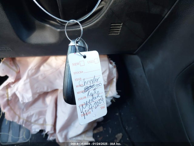 Chrysler 200 Limited 2015 1C3CCCAB4FN568063 Image 11