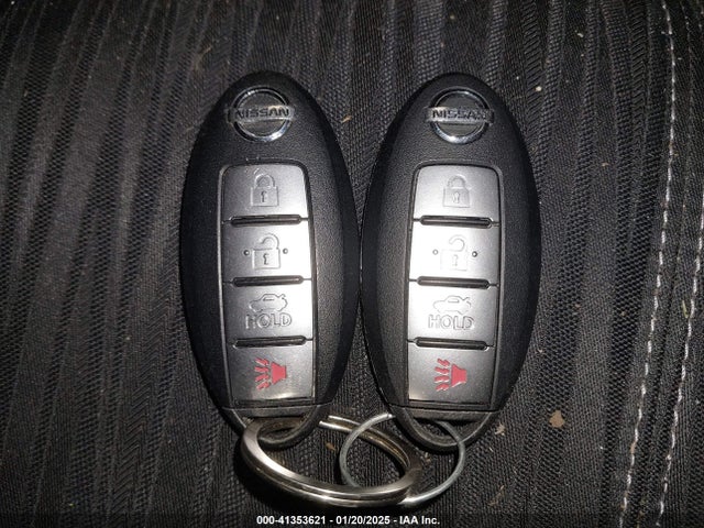 3N1AB7AP7JY318761 Nissan SENTRA SV