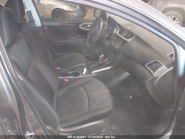 3N1AB7AP7JY318761 Nissan SENTRA SV