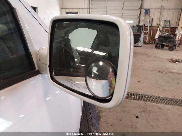 1C6RR7FG0MS507914 RAM 1500 Classic Tradesman  4x4 6'4 Box