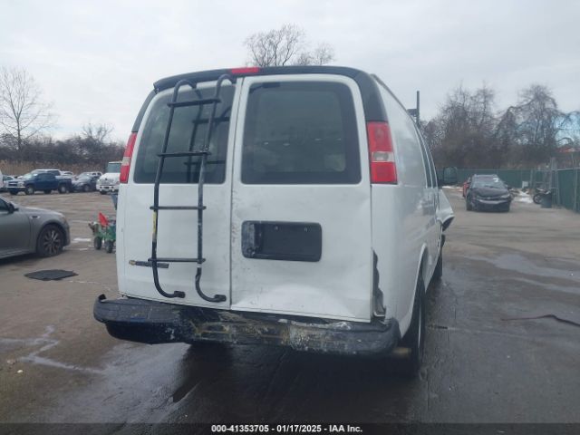 1GCWGAFFXH1113855 Chevrolet Express 2500 Work Van