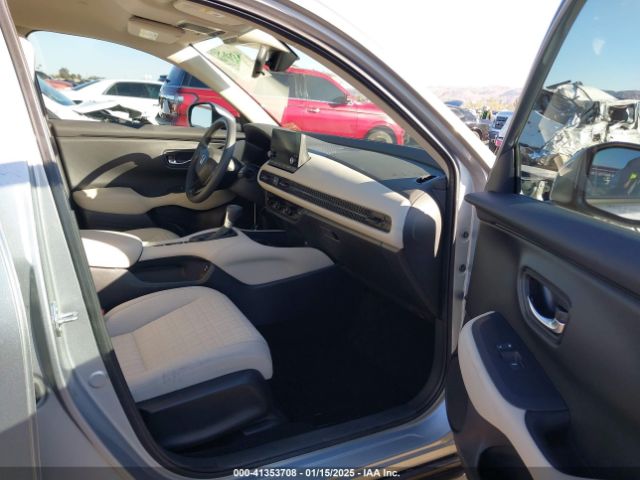 3CZRZ2H38RM775805 Honda Hr-v Awd Lx