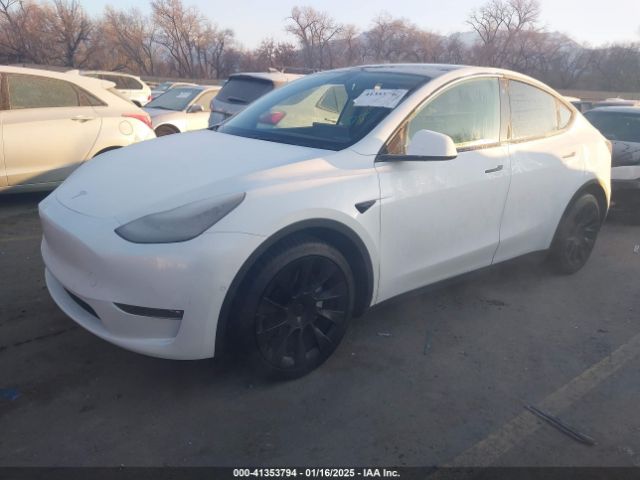 7SAYGAEE2NF430696 Tesla Model Y Long Range Dual Motor All-wheel Drive