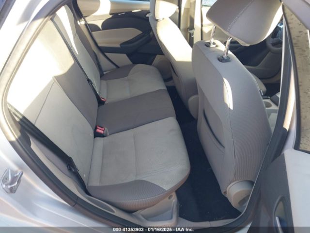 1FADP3K27EL203217 Ford FOCUS SE
