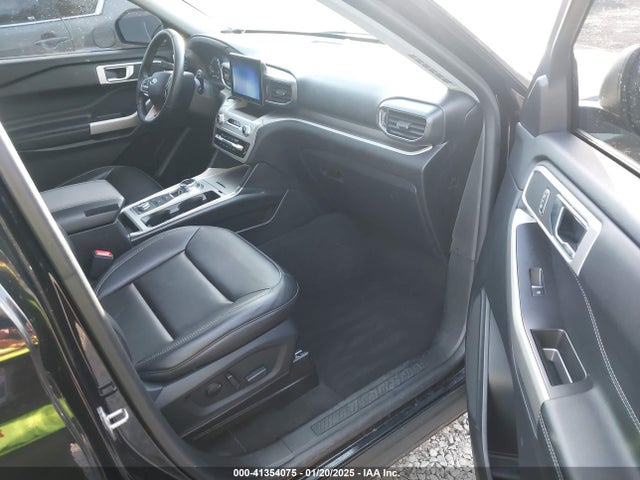Ford EXPLORER XLT 2022 1FMSK8DHXNGA94822 Image 5