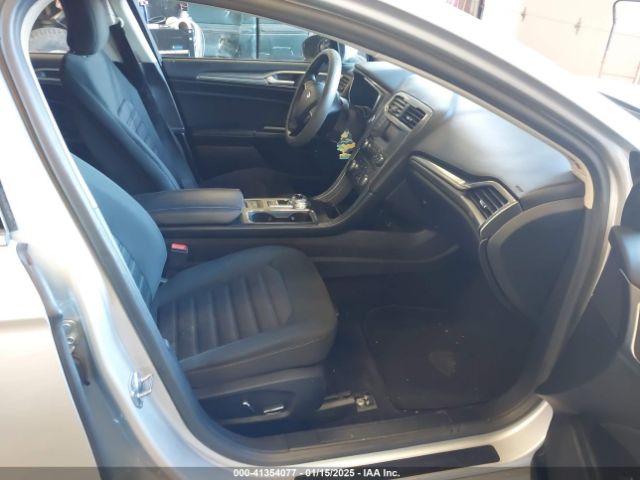 3FA6P0LU0HR158411 Ford Fusion Hybrid Se