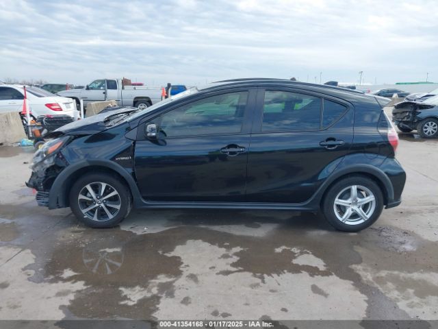 JTDKDTB32J1606143 Toyota Prius C Two