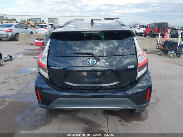 JTDKDTB32J1606143 Toyota Prius C Two